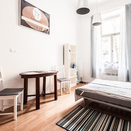 Apartment In The Center Of Varşovia Exterior foto