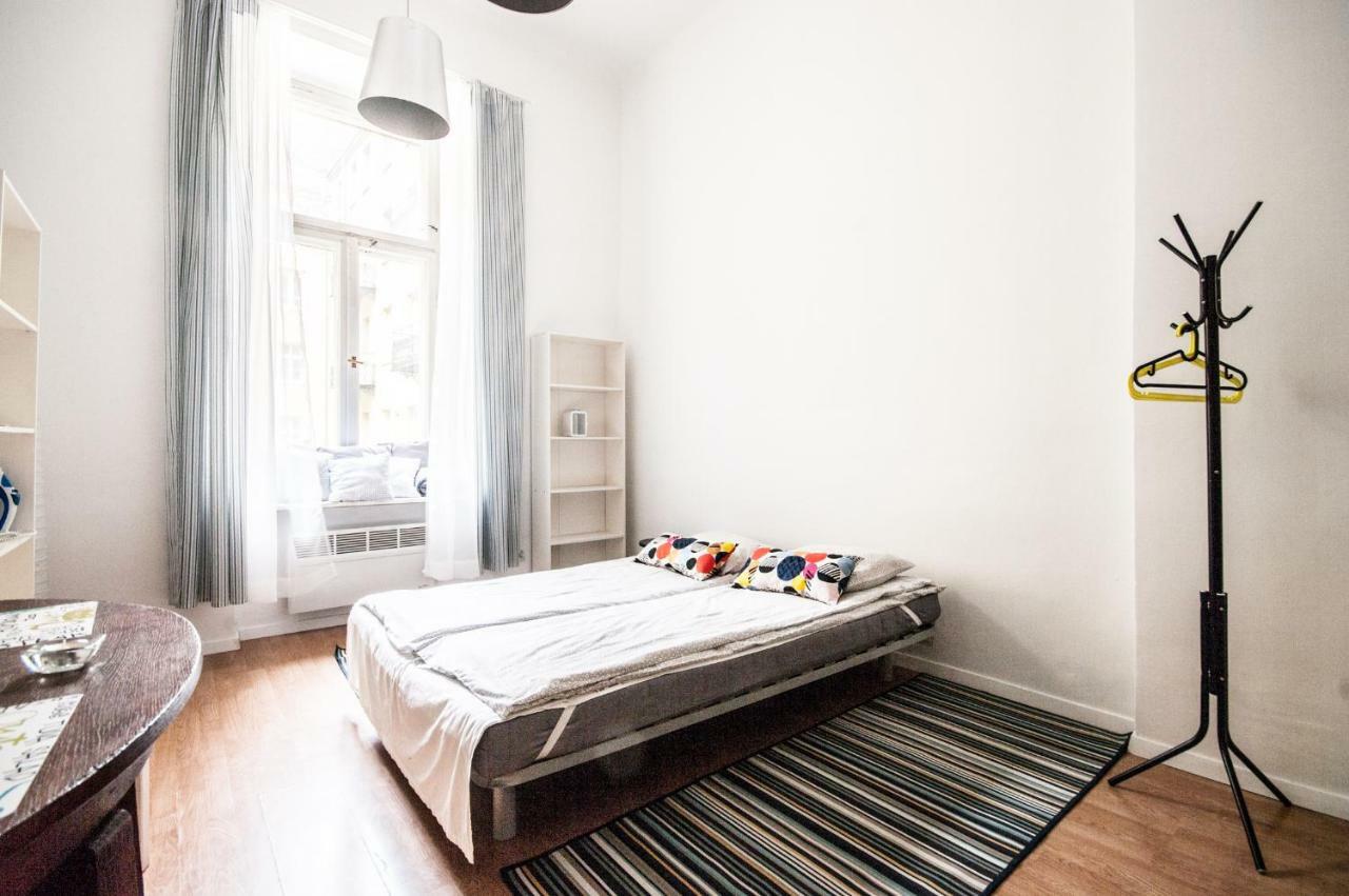Apartment In The Center Of Varşovia Exterior foto